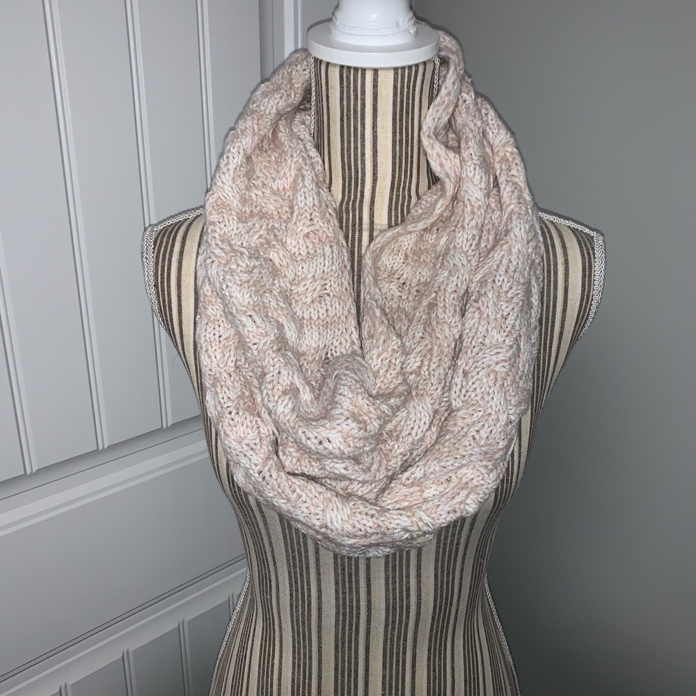 Infinity Neck Scarf Short Light Pink